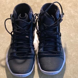 UnderArmour high top blk/wht